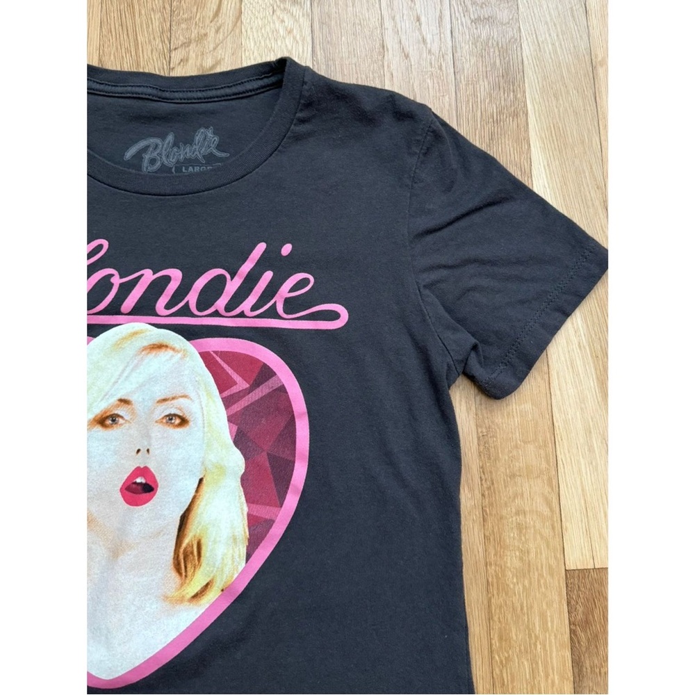 Blondie Diamond Heart by Goodie Two Sleeves Graphic TShirt - Picture 5 of 13